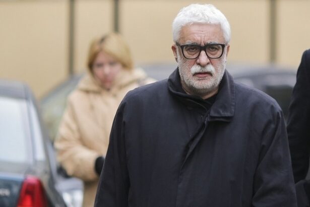 dan sucu si adrian sarbu au vandut mediafax 6781270ed6e43