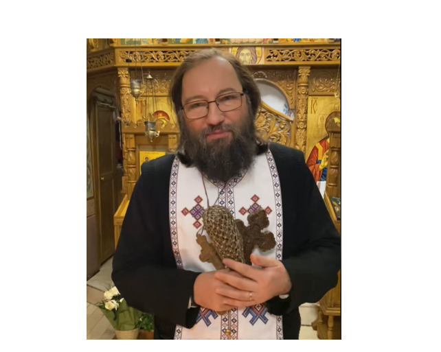 declaratia virala a preotului damaschin pe tiktok lenesii cred ca daca preotul da cu aghiasma miroase frumos puneti mana si spalati va fratilor 677bef38ddb0f