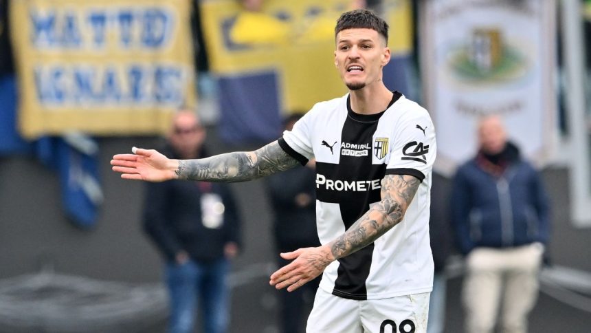 dennis man ar putea pleca de la parma clubul la care adrian mutu a scris istorie il vrea pe internationalul roman 6785838e3ee9a