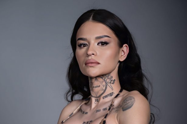 detalii nestiute despre diandra moga concurenta de la survivor romania a fost crescuta de bunica dupa ce tatal si a parasit familia exclusiv 6793534fe592f