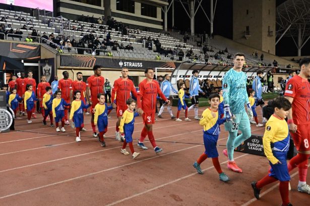 doi jucatori importanti de la fcsb criticati pentru un moment din meciul cu qarabag privitori nepregatiti neconcentrati 67939dfb3f970