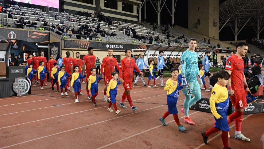 doi jucatori importanti de la fcsb criticati pentru un moment din meciul cu qarabag privitori nepregatiti neconcentrati 67939dfb3f970
