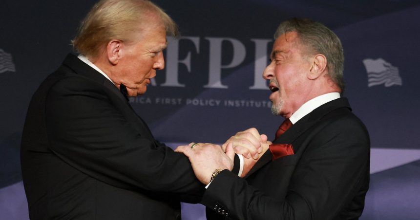 Donald Trump îi desemnează pe Mel Gibson, Jon Voight și Sylvester Stallone ca „ambasadori speciali” la Hollywood 1 donald trump ii numeste pe mel gibson jon voight si sylvester stallone ca ambasadori speciali la hollywood 67897f1909c5d