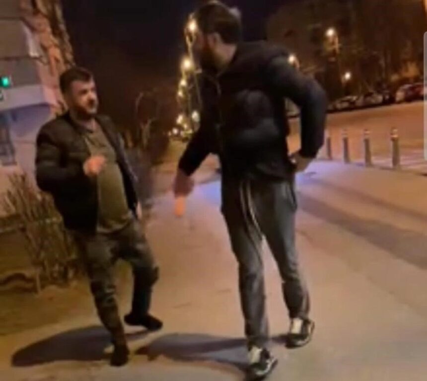 Daniel Rafte își retrage plângerea după ce a fost bătut cu vibratorul de Sarafu Stila și acum trebuie să achite cheltuieli de judecată. 1 dupa ce a fost batut cu vibratorul de sarafu stila daniel rafte si a retras plangerea iar acum trebuie sa achite cheltuieli de judecata 677b13df09dc5