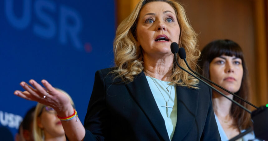 Elena Lasconi: Crin Antonescu este o marionetă într-un joc pentru păstrarea puterii 1 elena lasconi crin antonescu nu este altceva decat o marioneta intr un joc pentru pastrarea puterii 677aa6e34d4b0