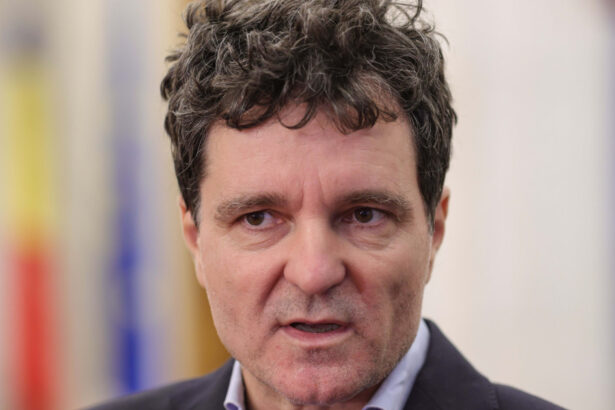 exclusiv nicusor dan despre decizia lui crin antonescu nu cred ca face bine imaginii romaniei 677ab5bf2d2a5