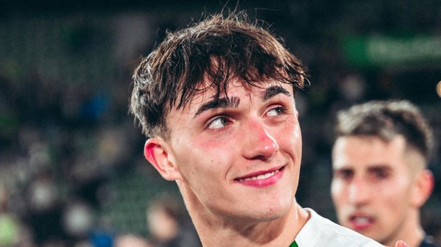 exclusiv printul albert cine este fotbalistul roman de 16 ani care a debutat in segunda si lupta pentru promovarea directa in la liga o coincidenta e 6798abb869c94