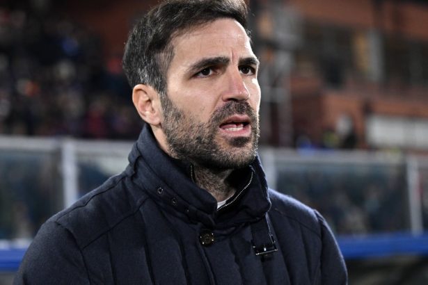 fabregas transfera de la barcelona como a pus ochii pe doi extraterestri 678a27d4d4519