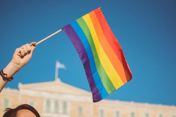 facebook relaxeaza reguli privind discursul despre comunitatea lgbtq sunt permise acuzatiile de boala mentala 678014ed71104