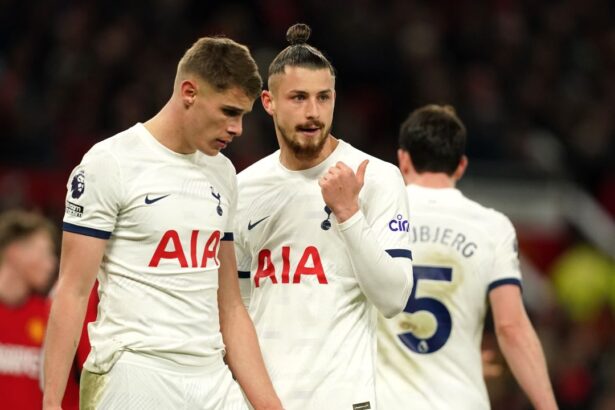 fanii lui tottenham uimiti cand au vazut salariul lui dragusin nu e corect van de ven sigur e suparat 677d3f039fd2e