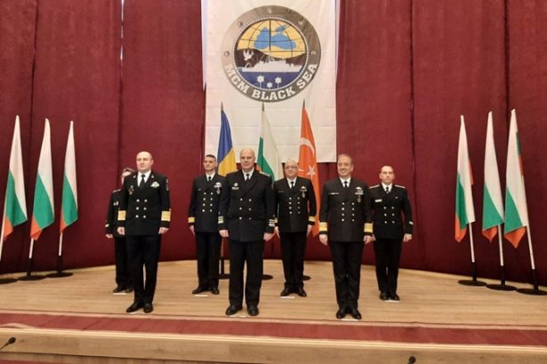 fortele navale romane continua misiunile de combatere a minelor marine din marea neagra 6788e606741d5