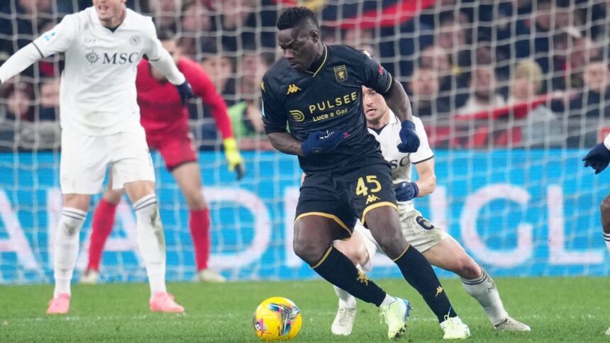 foto ce a putut sa faca in noaptea de anul nou mario balotelli atacantul zero al lui dan sucu la genoa 6774ec88dac17