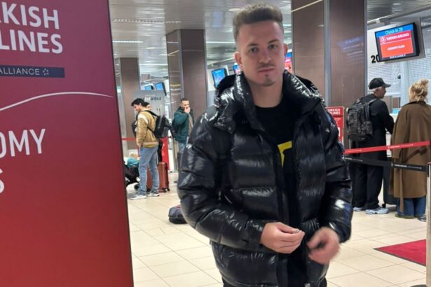 foto exclusiv cum a fost surprins alexandru pop noul jucator al lui dinamo dupa ce cainii rosii au plecat spre antalya 6778e4adb5d42