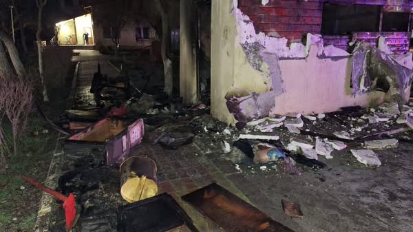 foto incendiu in cumpana interventie rapida a autoritatilor locale a prevenit extinderea focului la casele protejate de tip familial 678a4211a140d