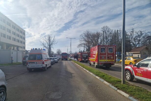 foto incendiu in subsolul spitalului municipal calarasi a fost activat planul rosu de interventie 6780f96a94077
