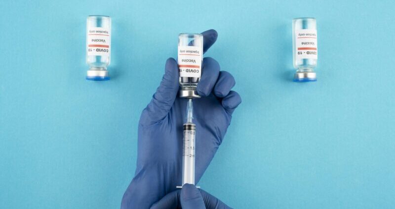 Incredibil! Sânii unei tinere de 19 ani s-au mărit de patru ori. Ar putea fi efectul vaccinului COVID. 1 foto incredibil sanii unei tinere de 19 ani s au marit de patru ori ar putea fi efectul vaccinului covid 677d4434a80da