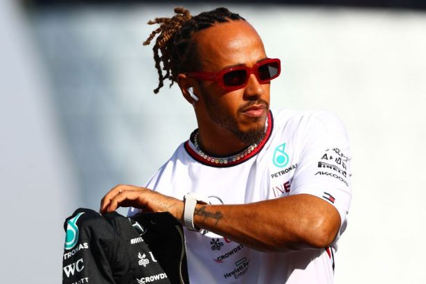 foto lewis hamilton intr o relatie cu o celebra actrita cu 12 ani mai batrana cum au fost surprinsi cei doi 678792e53b0b2