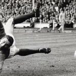 foto si video a murit cel mai tanar debutant din istoria lui manchester united care la 16 ani apara poarta diavolilor rosii 6794c5420a940