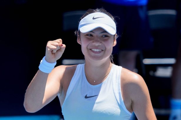 foto si video australian open 2025 emma raducanu demonstratie de forta cu a 26 a favorita a competitiei ce scriu englezii 67862545ca7bb