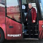 foto si video out de la rapid marius sumudica a renuntat la doi jucatori chiar inainte de cantonamentul din dubai 677b7980858b0
