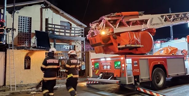 foto video incendiu de proportii in tulcea pompierii au scos din foc o butelie gpl 6788b132e4c3d