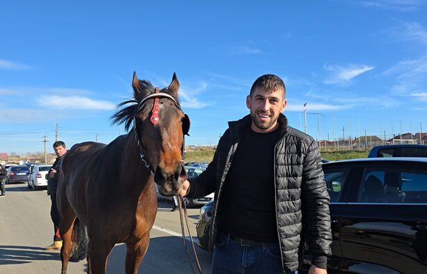 foto video mihail kogalniceanu hristu caratana cu iapa sa daeneris a castigat cursa de viteza din cadrul competitiei organizate de boboteaza 677c00caef729