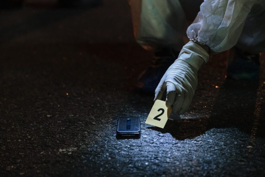 Furt șocant dintr-un spital: Picior amputat găsit pe stradă după o spargere misterioasă 1 furt socant dintr un spital picior amputat gasit pe strada dupa o spargere misterioasa 678550730057b