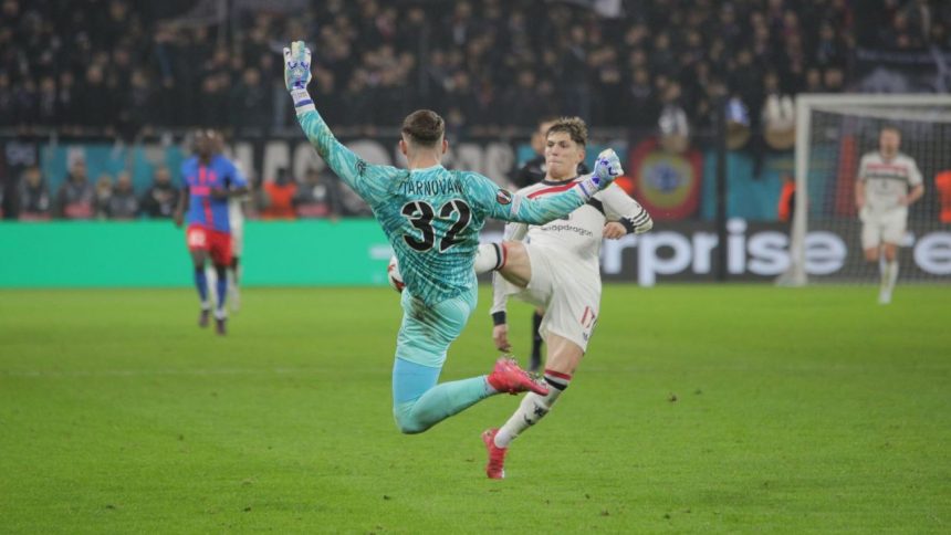 galerie foto infrangerea cu manchester united in imagini meci dominat de englezi spectacol in tribunele arenei nationale 679cb5640c062
