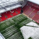 galerie foto ingropat in zapada de dimineata stadionul lui liverpool a aratat impecabil la ora derby ului cu manchester united 677abbaedc30f