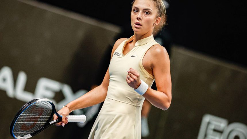 Jaqueline Cristian, triumfătoare la Melbourne. Primă victorie extraordinară pentru România la Australian Open 2025 1 galerie foto jaqueline cristian triumfatoare la melbourne prima victorie extraordinara pentru romania la australian open 2025 6784de5d64468