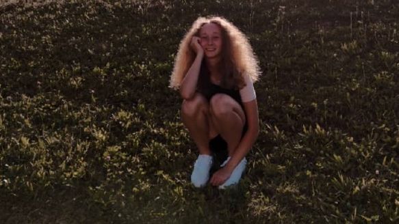 galerie foto nika prevc fata care pluteste in aer tanara de 19 ani s a impus lejer in cupa mondiala de sarituri cu schiurile 67750fada4747