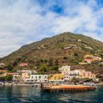 galerie foto viata pe o insula cu 100 de locuitori izolare si paine halucinogena in alicudi 679ca9b8604c0