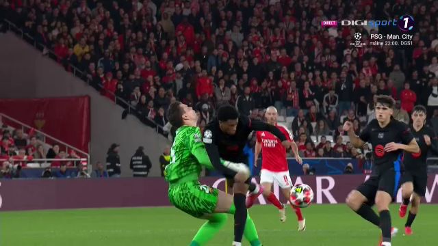 Wojciech Szczesny a ”îngropat-o” pe Barcelona la Lisabona! Gafe pe bandă rulantă 1 galerie foto wojciech szczesny a ingropat o pe barcelona la lisabona gafe pe banda rulanta 67900f886bb29