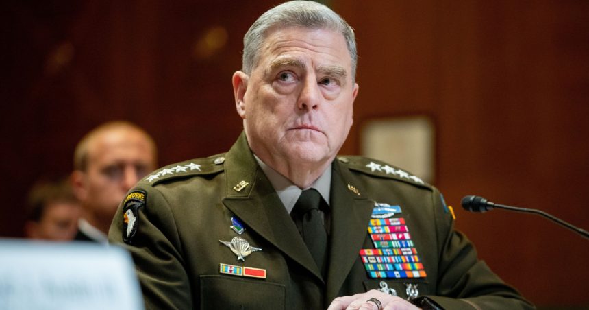 generalul mark milley care l a numit pe donald trump fascist a ramas fara paza si acces la informatii secretizate 679a4ac1cbd68