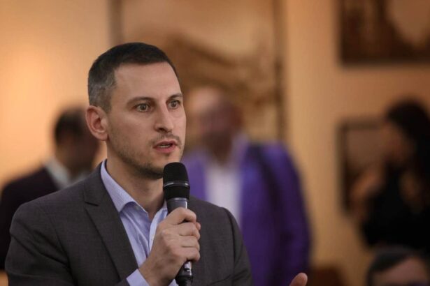 gima usr constanta de ce au anulat democratia pe 6 decembrie frustrarile voastre sunt justificate si nu dispar peste noapte nici prin jocuri de culise ale vechilor politicieni 677bf31194ee3