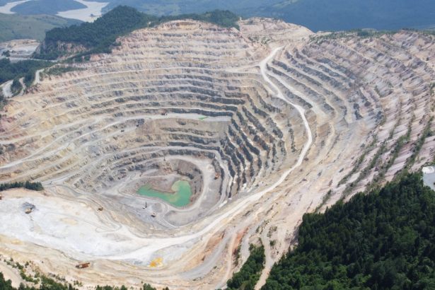 guvernul a aprobat exploatarea mai multor zacaminte de resurse minerale din tara 6798e49d2432e