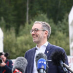herbert kickl a fost insarcinat de presedintele austriei cu formarea unui nou guvern extrema dreapta ar putea ajunge din nou la putere 677bea29c50e3