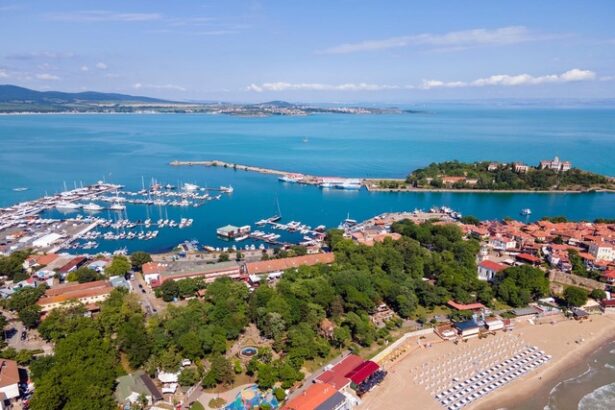 hotelierii bulgari spera ca turistii romani sa mearga in aceasta vara si in statiunile din sudul litoralului bulgaresc al marii negre 6781585779553