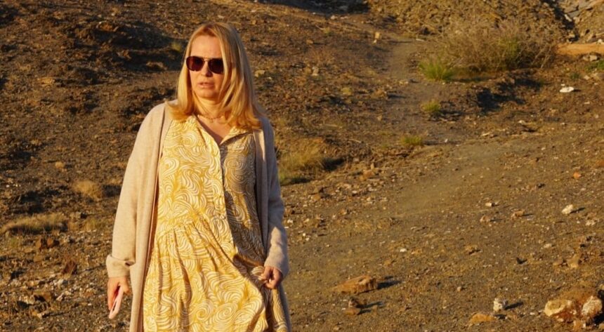 imagini rare cu andreea esca din maroc ce le a cerut fanilor ei de venit pentru o noapte macar 67768a8d7263a