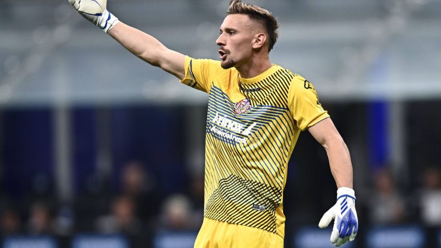 inter il ajuta pe ionut radu salariul pregatit pentru portarul roman il umple de bani 67964f06837f4