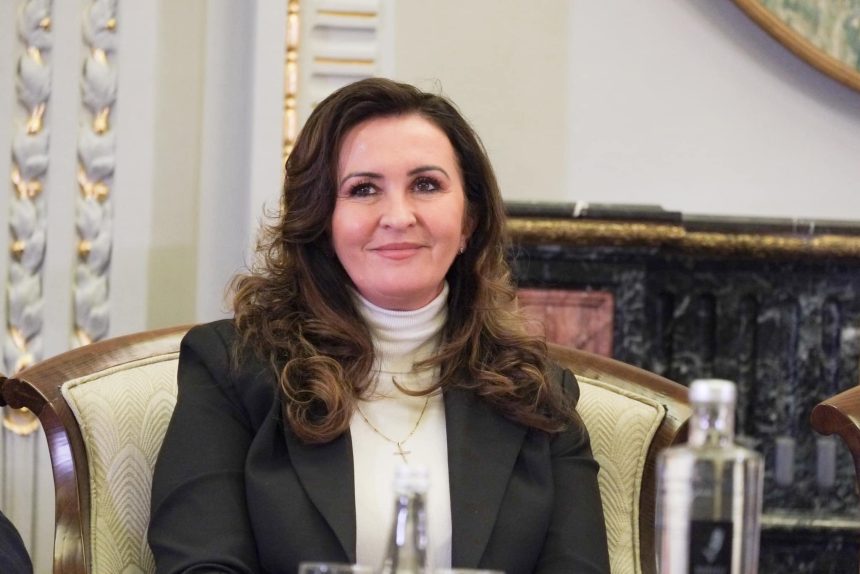 intotero cultura interventie in parlament despre tezaurul dacic simt si eu o durere imensa in suflet nu avem nimic de ascuns 6797c22a93823