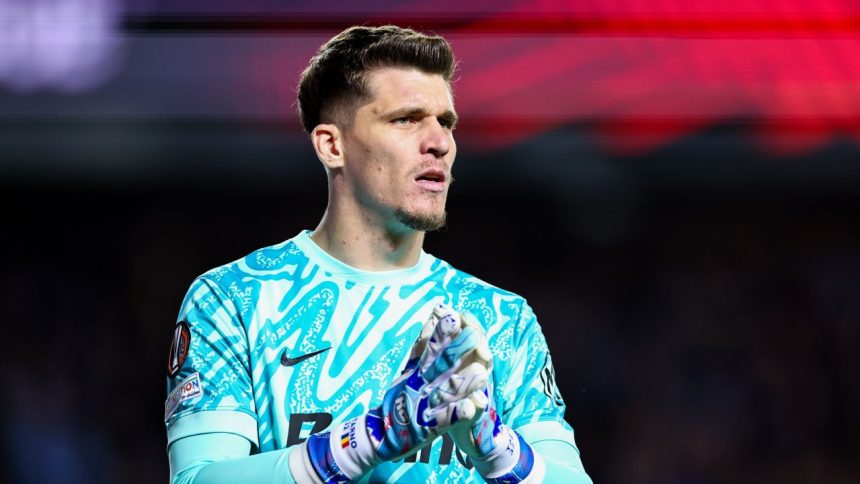intrebat despre cel mai puternic adversar de la manchester united stefan tarnovanu a rostit un singur nume 679a7145d2d32
