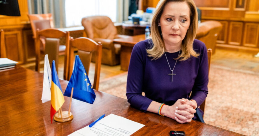 lasconi dupa stabilirea calendarului alegerilor niste politicieni mici care fac doar combinatii pentru ei insisi 677f7ecd2dbe2