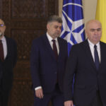 liderii coalitiei de guvernare se reunesc maine pentru a discuta candidatura lui crin antonescu si data alegerilor 677d43b086f19