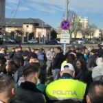 live foto video politistii din constanta protesteaza fata de diminuarile salariale taieri de peste 1 500 de lei 677e566bb961c