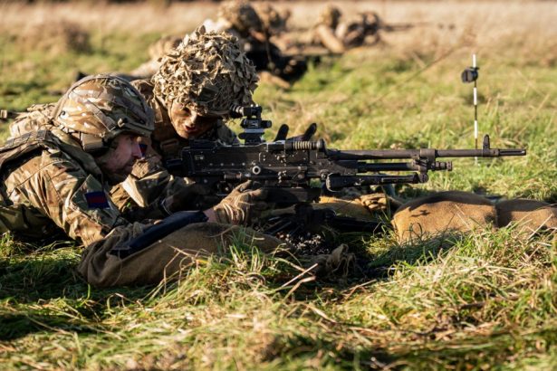 marea britanie ar putea desfasura baze militare in ucraina 678e1c90b1e97