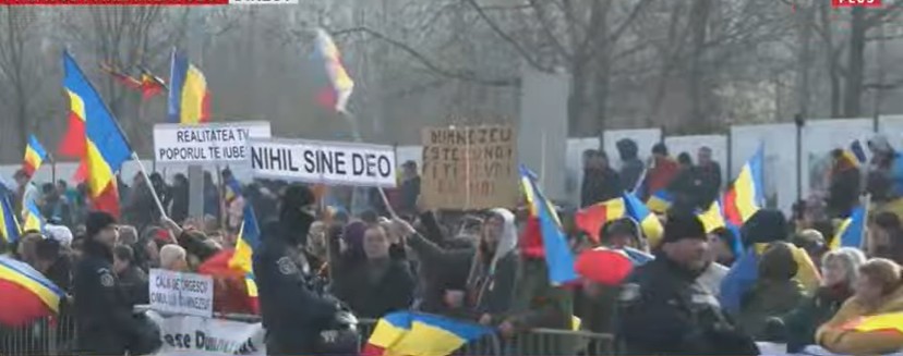 mii de oameni la protestul lui calin georgescu si au batut destul joc de noi vrem alegeri in turul 2 678104e464682