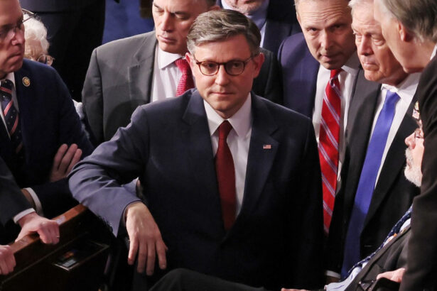 mike johnson a fost reales presedinte al camerei reprezentantilor dupa un vot care a aratat diviziuni intre republicanii lui trump 6778549bcf640