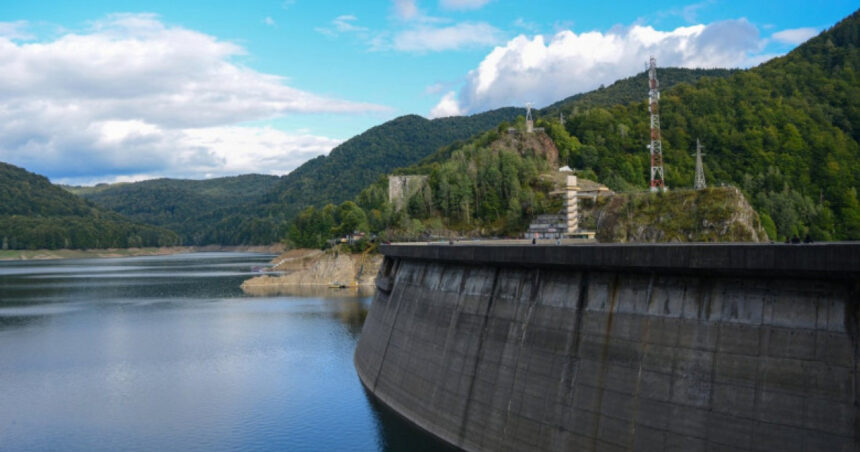 Miniștrii Mediului și Energiei sesizează DIICOT cu privire la răspândirea de informații false despre demolarea barajelor din România 1 ministrii mediului si energiei sesizeaza diicot privind raspandirea de informatii false despre demolarea barajelor din romania 677fc64acd1e6