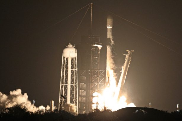 modulele de aselenizare resilience si blue ghost au fost lansate cu succes cu o racheta spacex cand vor ajunge pe luna 67876fcf5aac5